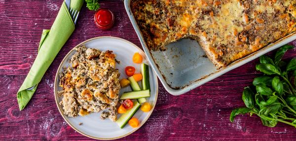 Helppo makaronilaatikko ilman makaronin keittämistä