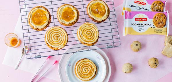 Salted caramel cookies