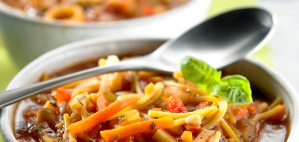 Savukinkku-Minestronekeitto