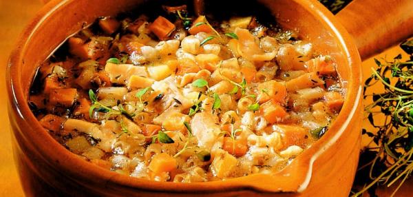 Raketti-makaronikeitto