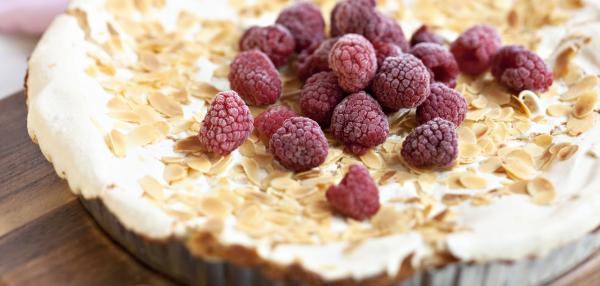 Vadelmainen Britatorttu