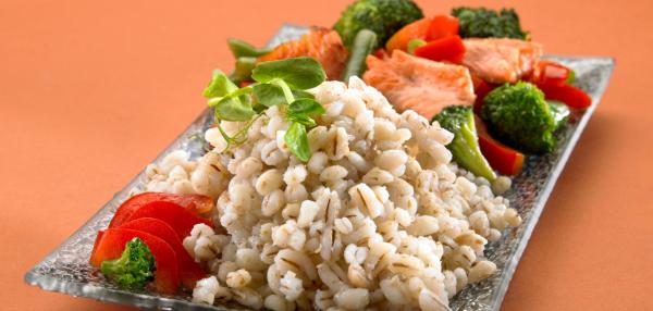 Täysjyväohraa ja Lohta Kasvispedillä