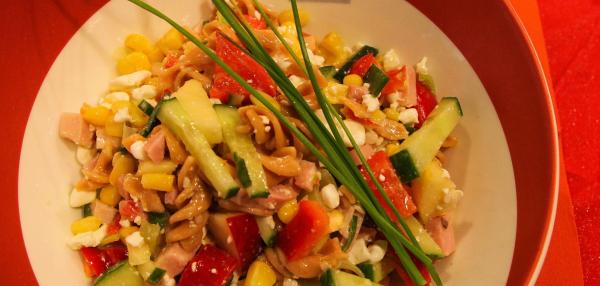 Uuden Vuoden Pastasalaatti