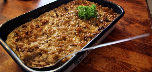 Rukiinen, maidoton Lihamakaronilaatikko