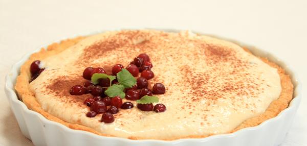 Tiramisutorttu marjoilla