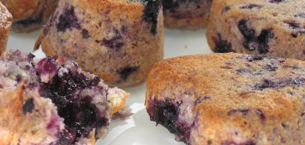 Mustikka-lesemuffinit