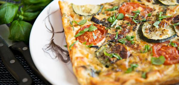 Lauantai-illan vihannespannukakku