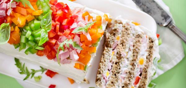 Kinkkuvoileipäkakku