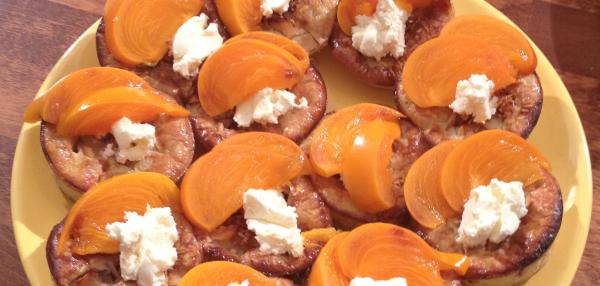 Annospannarit kaurapuurosta kookos-hedelmätwistillä