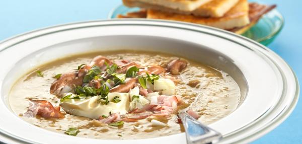 Hernekeitto omin maustein