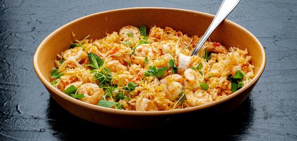 Fenkoli-minttu-riisipilahvi ja paistetut katkaravut