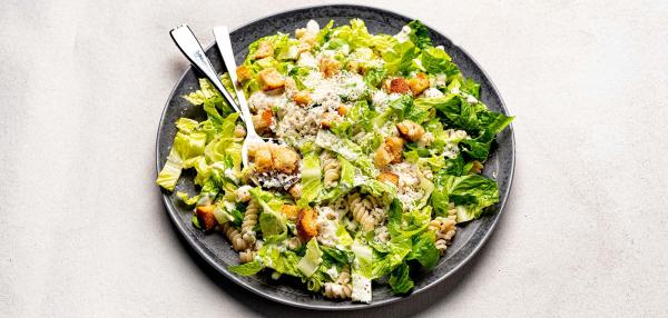 Fusillisalaatti Caesar