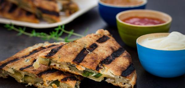 Grillattu täytetty teeleipä