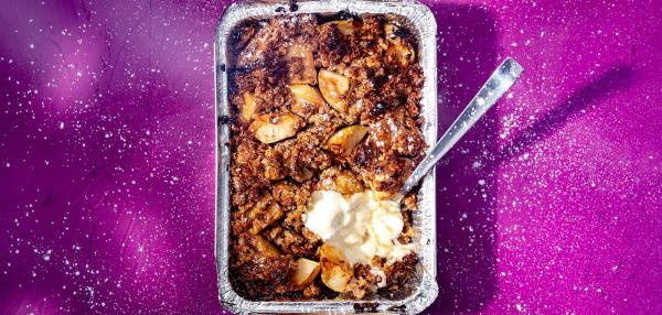 Grilliomenat ja rosmariini-kauracrumble