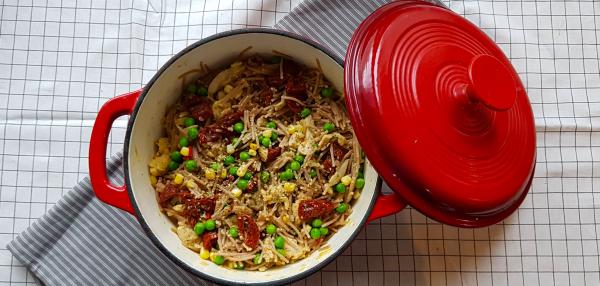 Kätevä raketti spagettiherkku