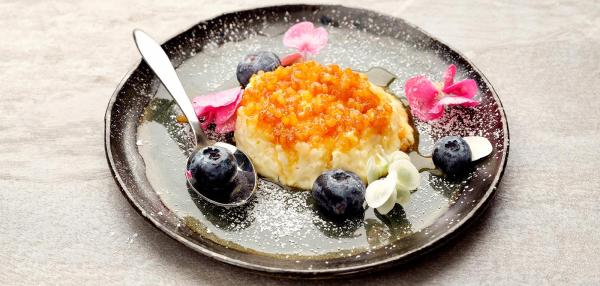 Karamellisoitu riisi-inkivääripudding