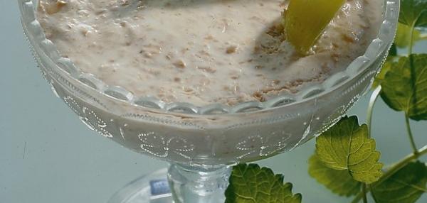 Kuituinen ananashyytelö