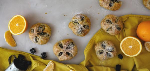 Lakritsitäytteiset kukkatortut