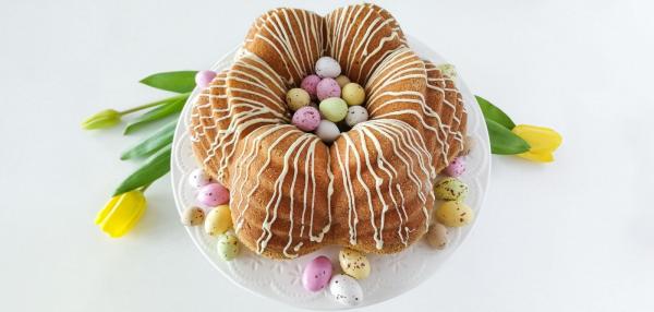 Pääsiäisen suklainen yllätyskakku
