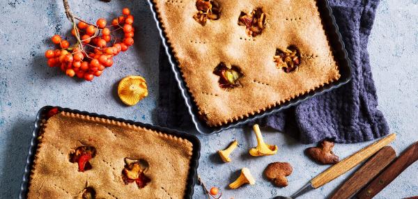 Sieniä, kasviksia ja ohraa kuoren alla