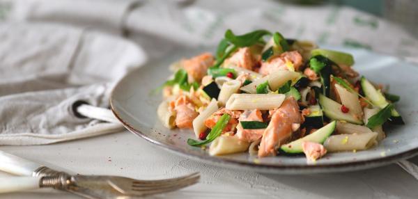Sitruunainen lohipasta