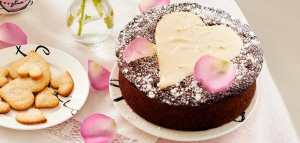 Suklaasydänkakku