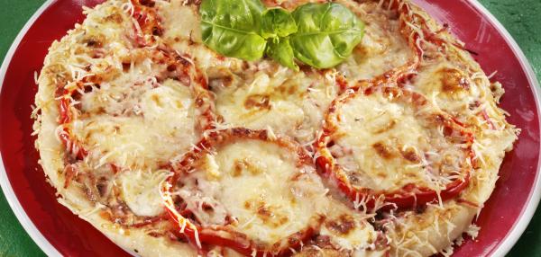 Tuoretomaattipizza