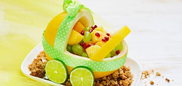 Vauvajuhlien hedelmäsalaatti