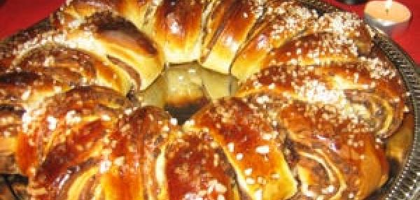 Pullakranssi Pakastepullataikinasta