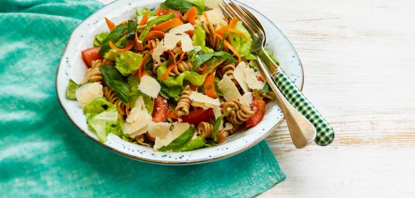 lammin-pastasalaatti