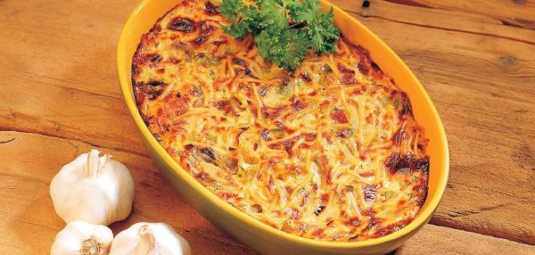 Helppo sadepäivän spagettivuoka