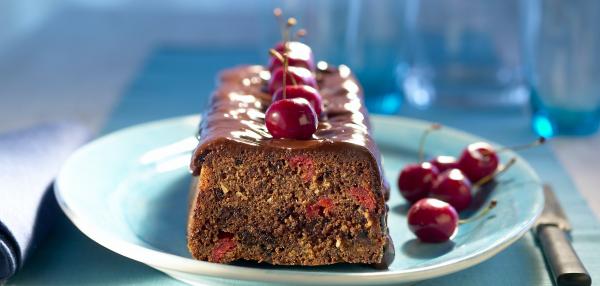 Naistenpäivän suklaa-kirsikkakakku