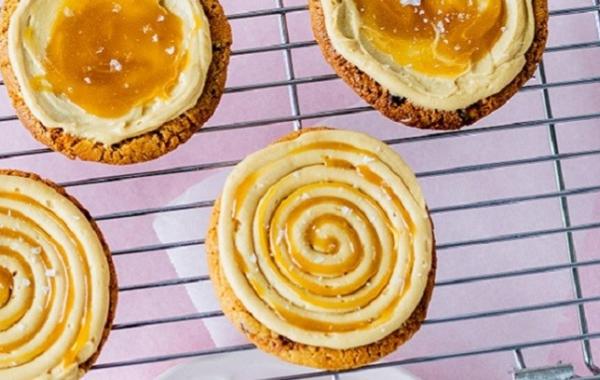 Salted caramel cookies