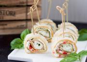 Kasvitäytteiset rieskarullat