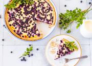 Helppo mustikkapiirakka sitruunarahkalla