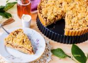 Kinuskinen omenapiirakka