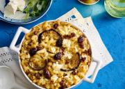 Myllyn Parhaan kreikkalainen makaronilaatikko munakoisolla