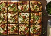 Myllyn Parhaan kesäkurpitsa-mozzarella pizza