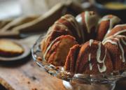 Kahvikakku valkosuklaaganachella