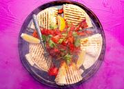 Matbucha ja grillattua kauratortillaa