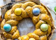 Pääsiäisen leipäkranssi