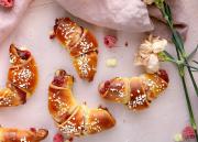 Valkosuklaiset vadelmapullasarvet