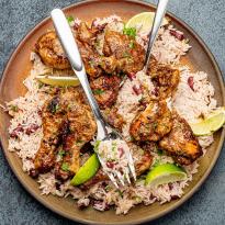 Grilled Jerk Chicken ja kookos-papuriisi