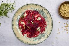 Punajuuri-vuohenjuustopasta