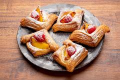 Persikka-rosmariiniviinerit