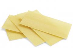 Valmiiksi esikeitettyjä lasagnelevyjä