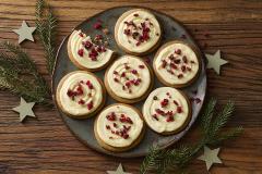 Valkosuklaa-karpalopiparit