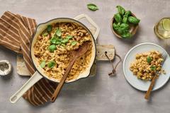 Annoskuva pannumakaronilaatikosta lautasella