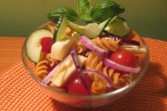 Tomaatti-Chili Pastasalaatti