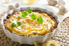 Mango-valkosuklaapiirakka